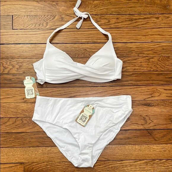 White Bikini Set - Picture 1 of 4